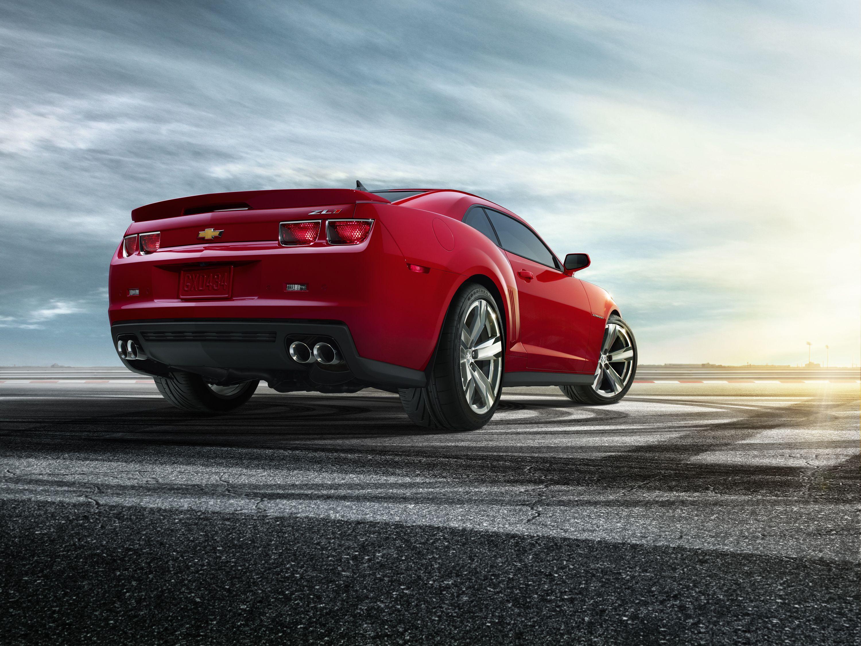 3000x2250 Chevrolet Camaro ZL1