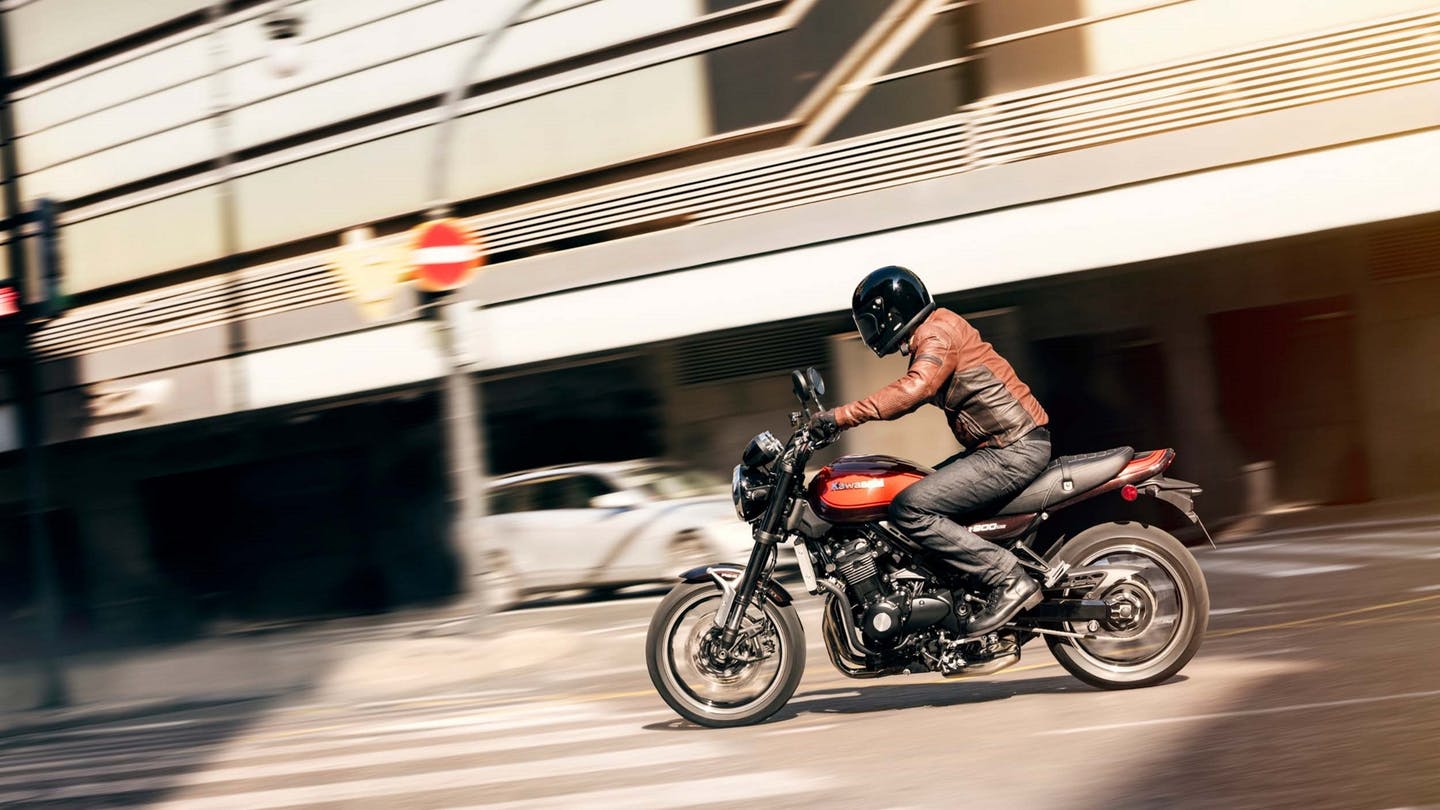 1440x810 Kawasaki Unveils The Retro Styled Z900RS