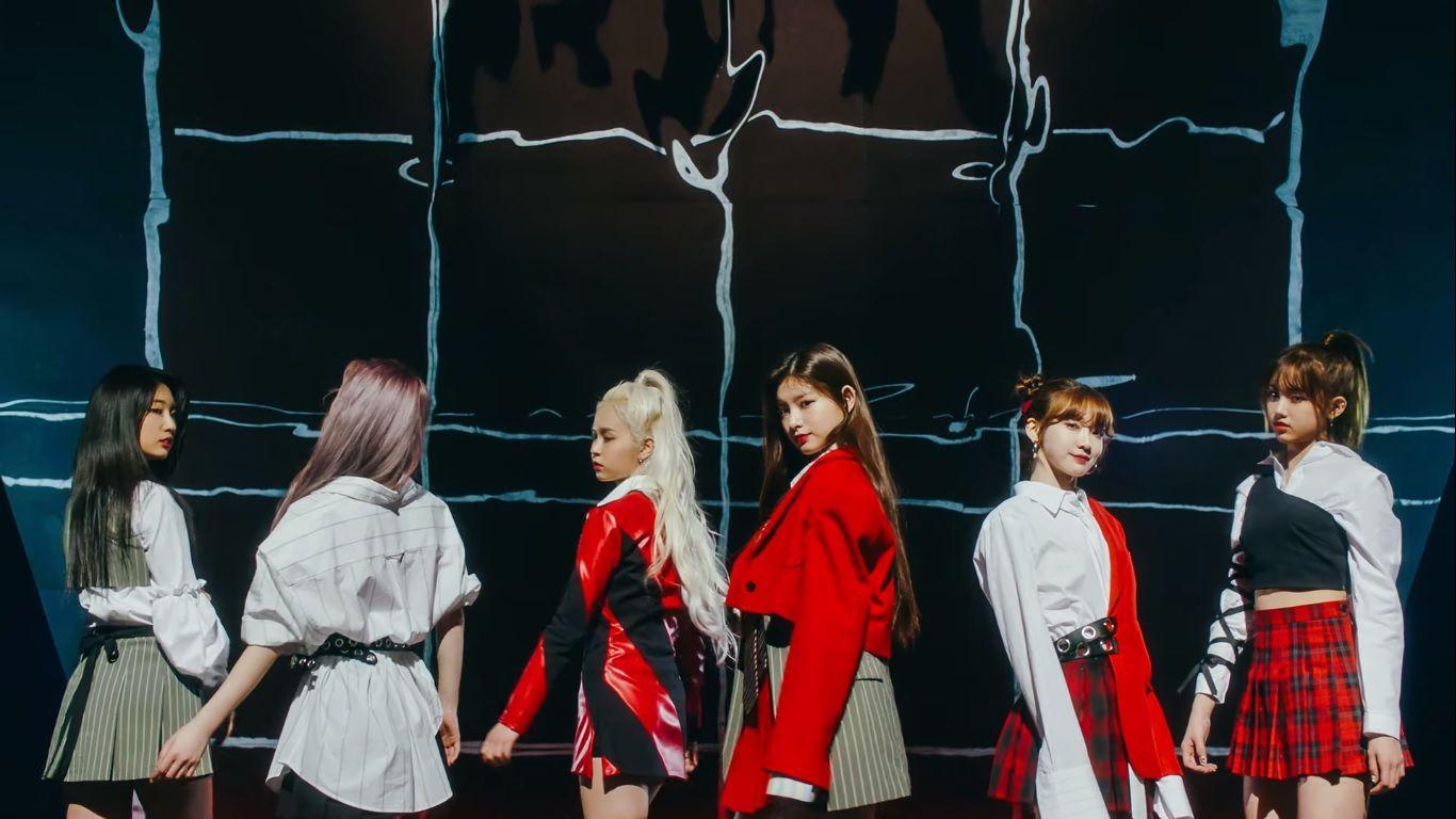 1366x768 EVERGLOW Presents the Girl Crush Concept at the 'Bon Bon