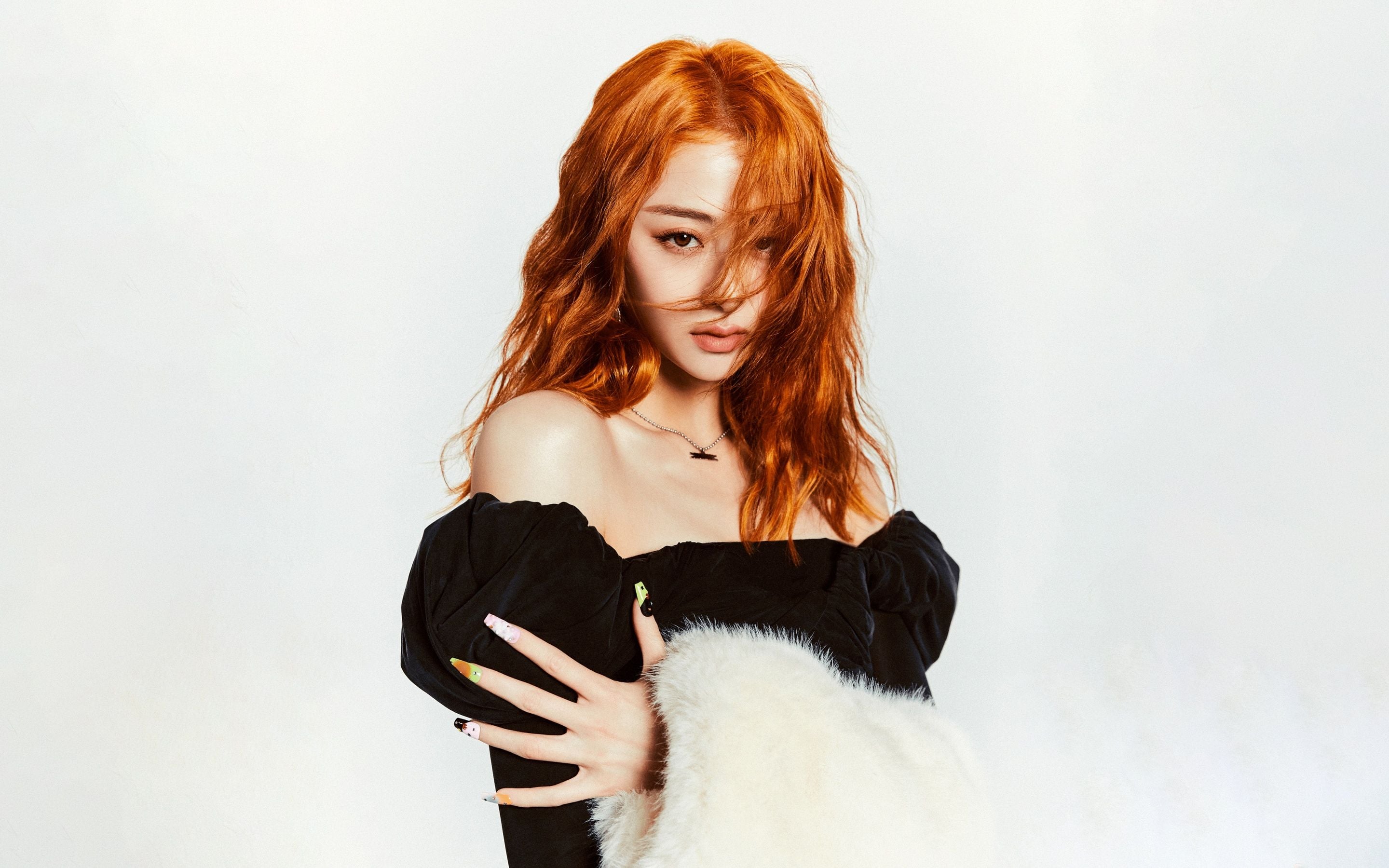 2880x1800 Wallpaper 4K, Huh Yunjin, K Pop Singer