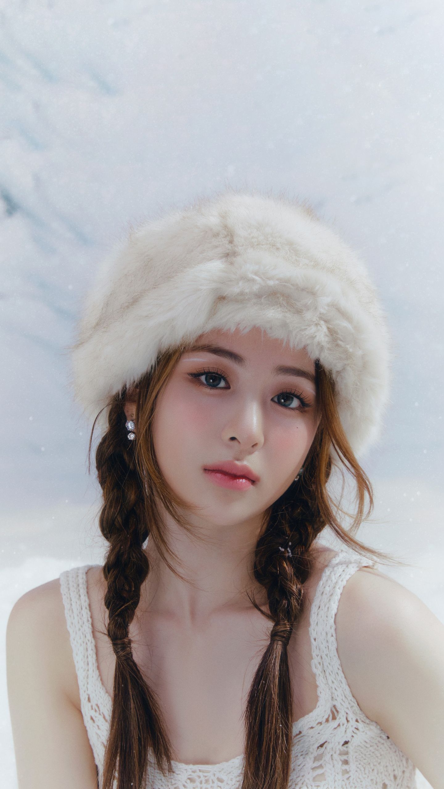 1440x2561 HUH YUNJIN LE SSERAFIM 'ANTIFRAGILE