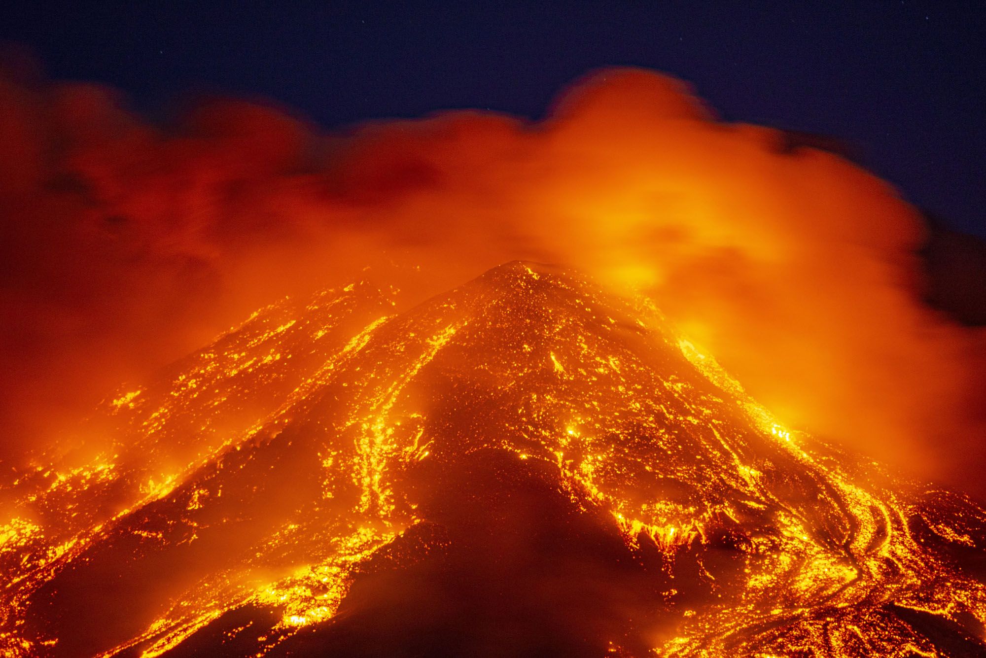 2000x1335 Photos: Recent Eruptions on Mount Etna