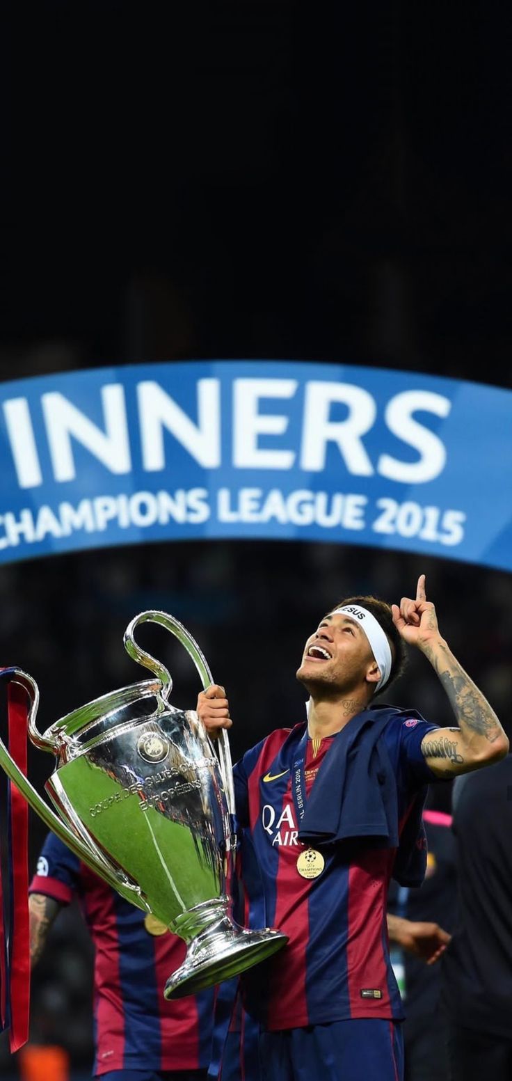 736x1553 Neymar Jr