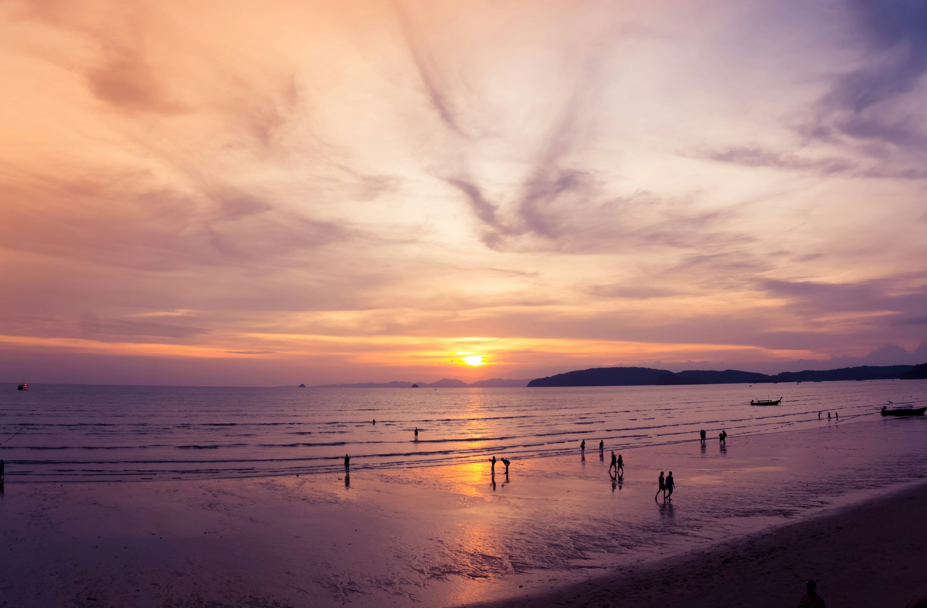 3000x1967 Stunning Beach Sunset Picture