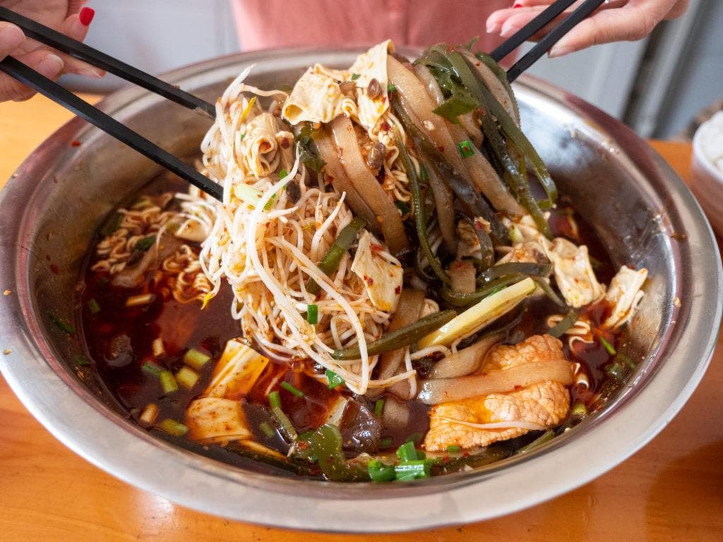 1024x768 Sichuan Food Guide to Chengdu, China