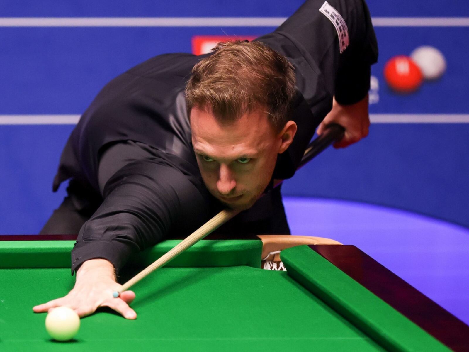 1600x1200 World Snooker Championship: Judd Trump