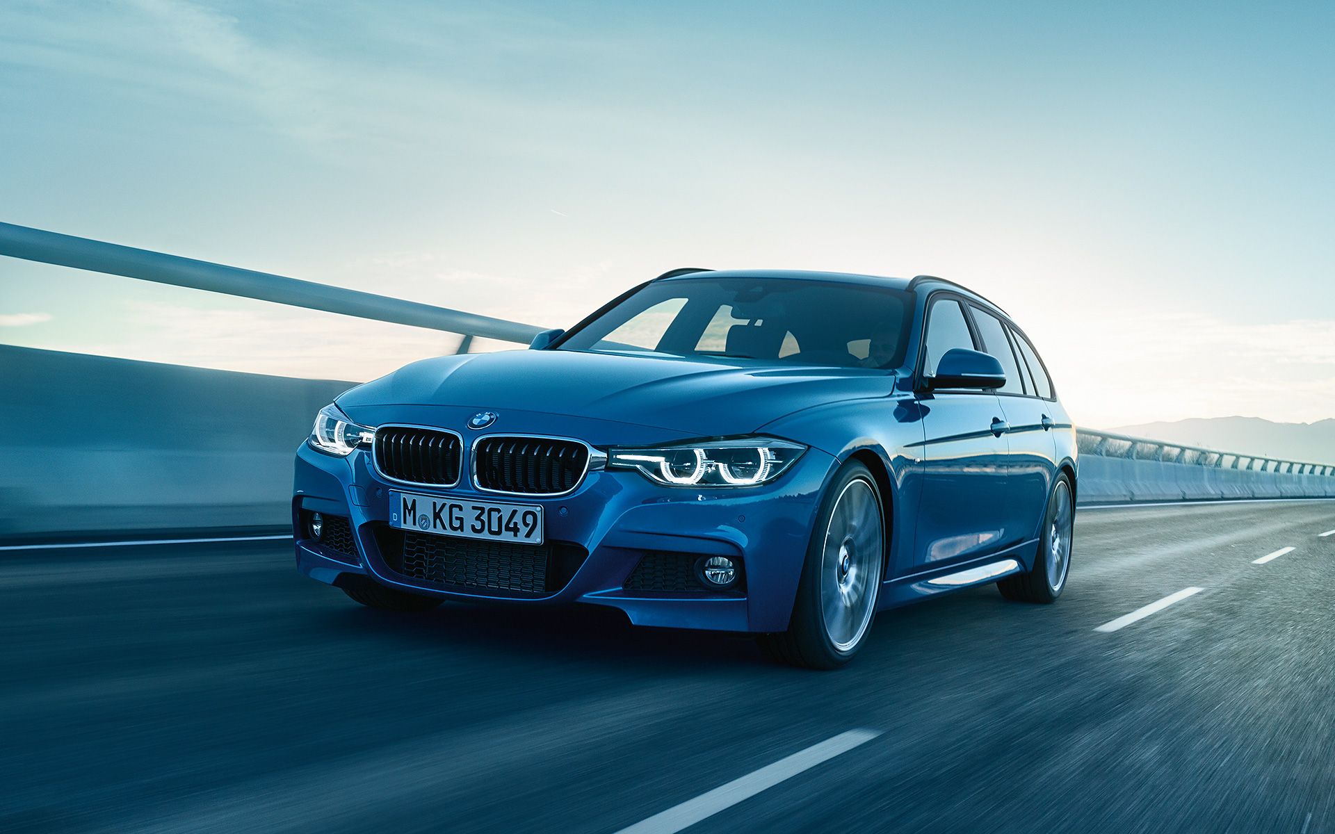 1920x1200 BMW 3 Series Touring : Image & Videos