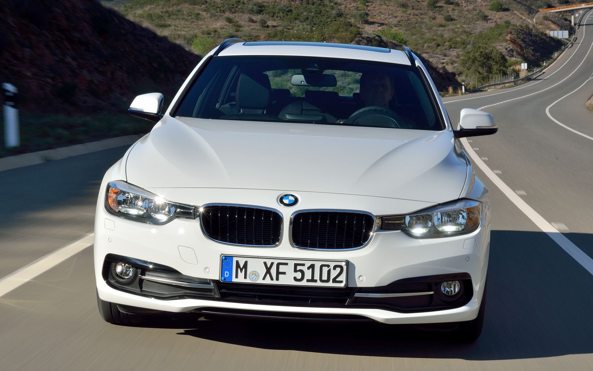 1920x1200 BMW 3 Series Touring