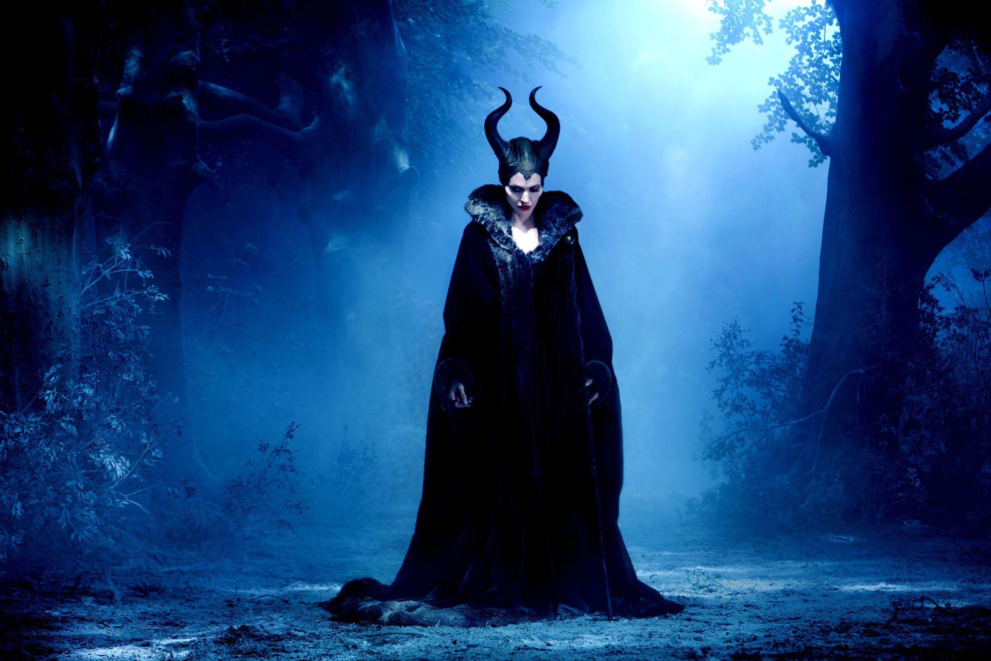 2040x1360 Maleficent Movie Wallpaper 50075 2040x1360px