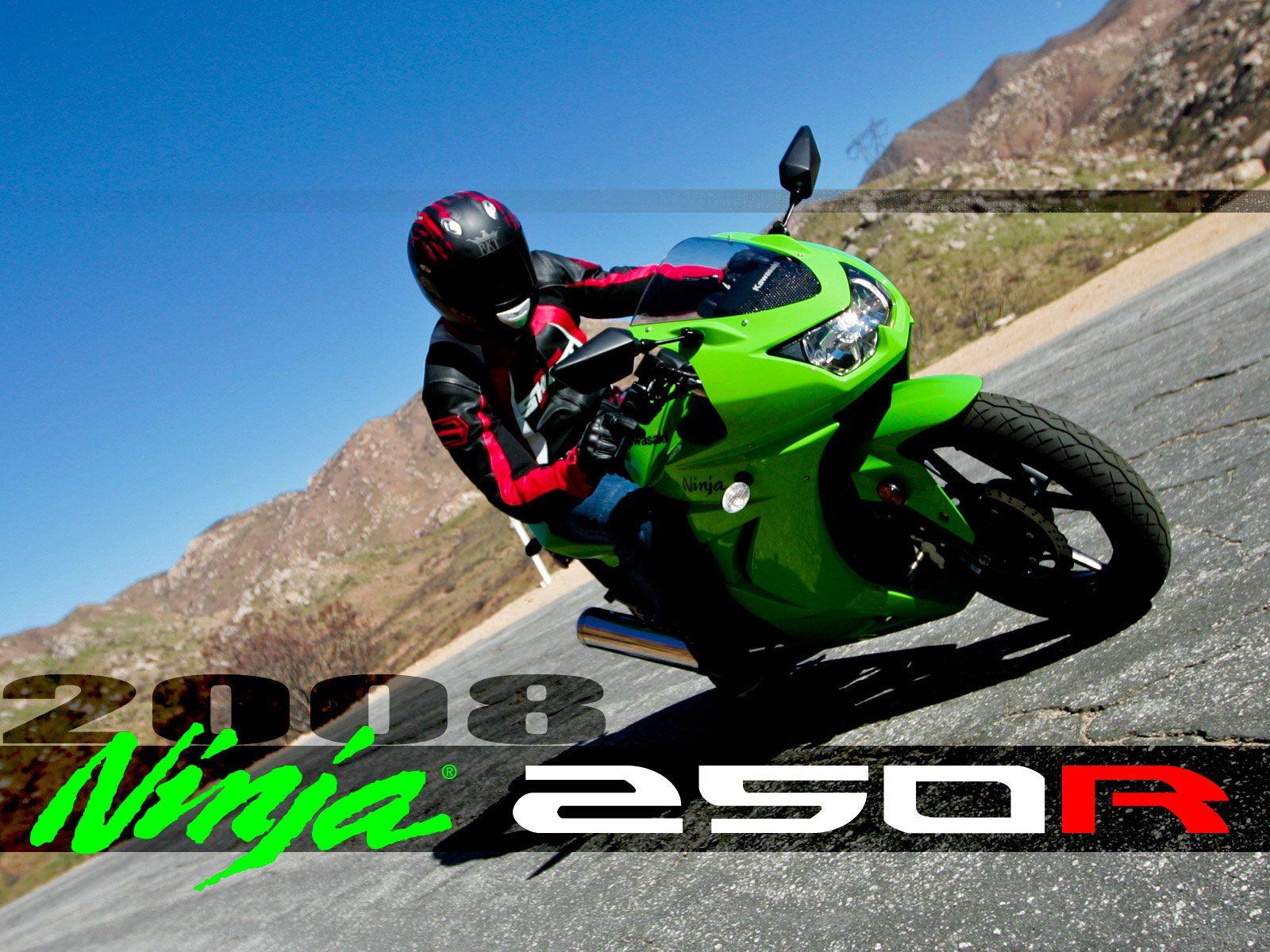1600x1200 Green Ninja 250 Hi Res Image wallpaper