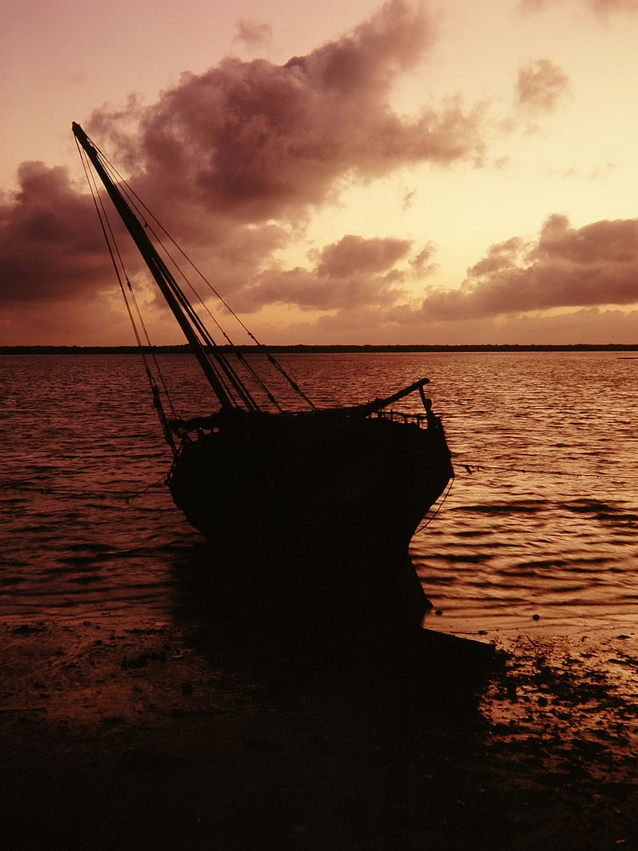 910x1213 kenya, lamu, boat, dusk, sea, dhow, sky