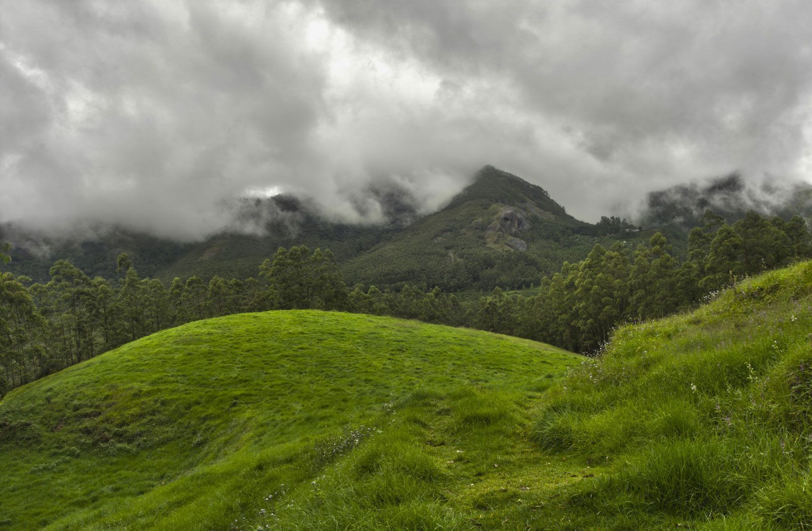 1600x1047 Ghats. Map, History, Facts
