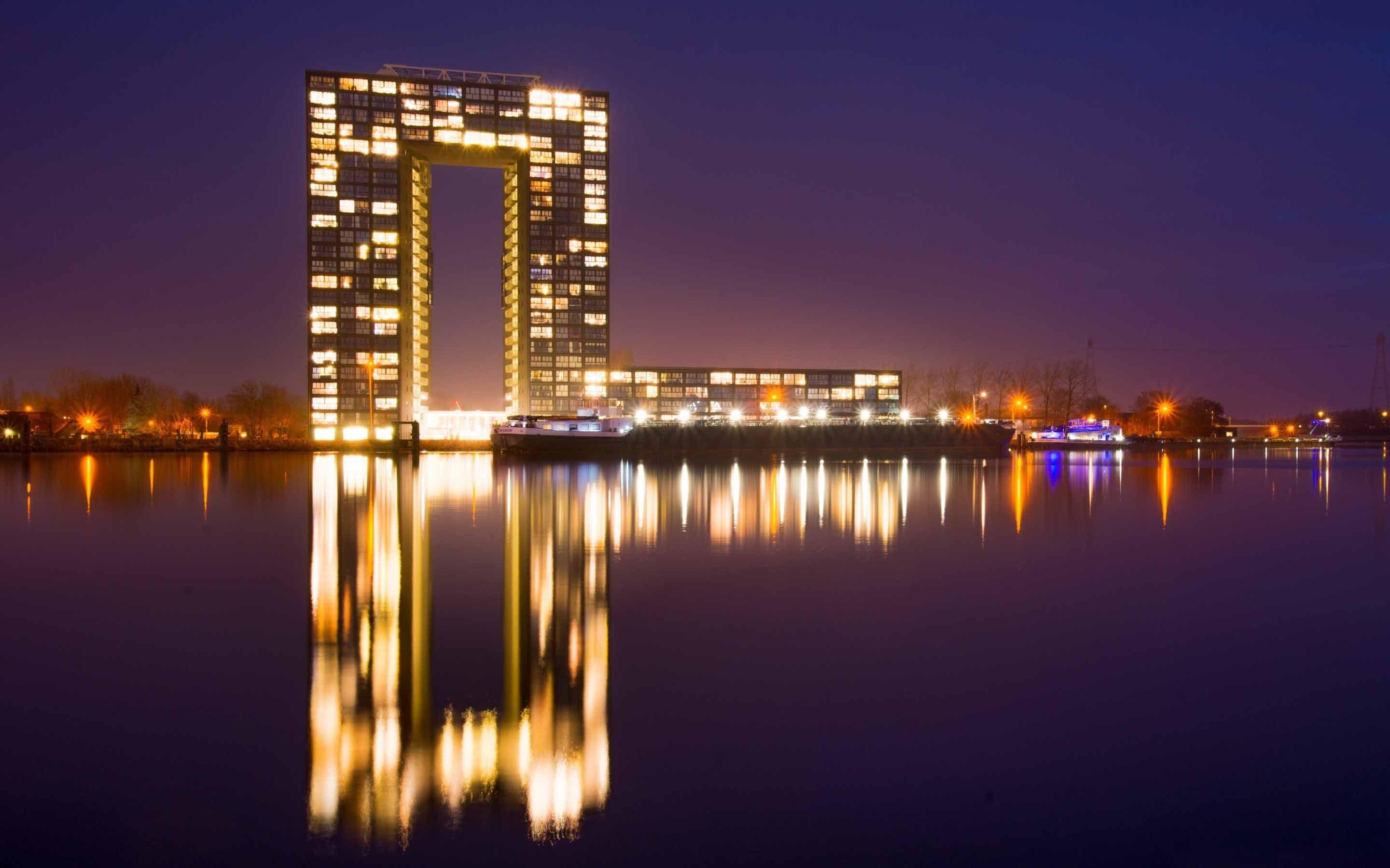 2880x1800 Netherlands City Night Mac Wallpaper Download