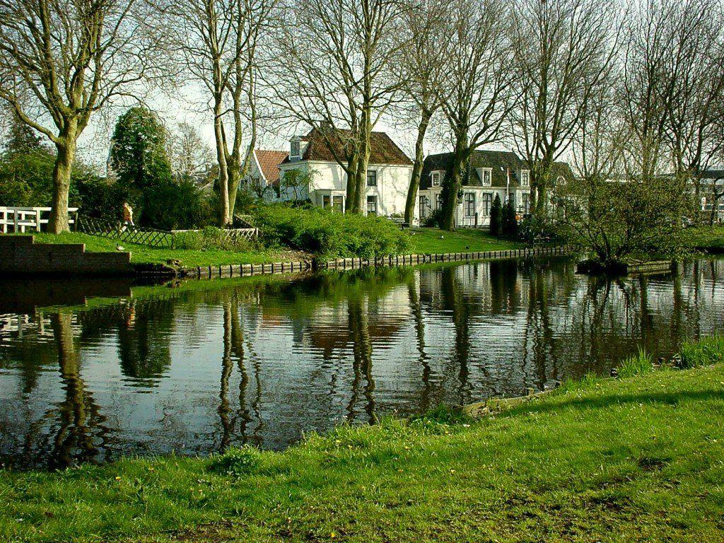 1024x768 Holland Wallpaper