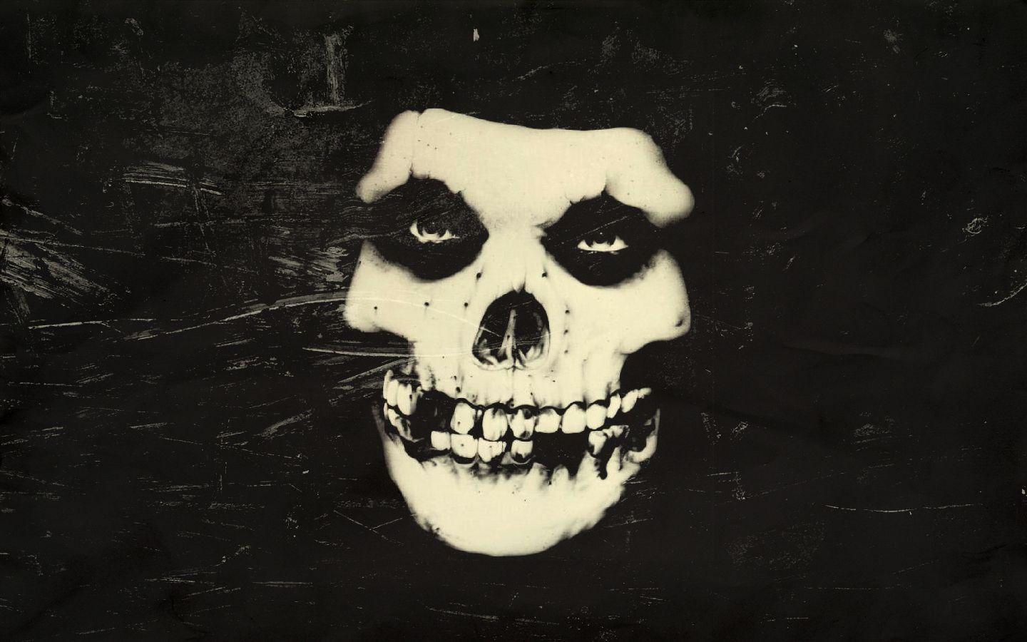 1440x900 Misfits Wallpaper