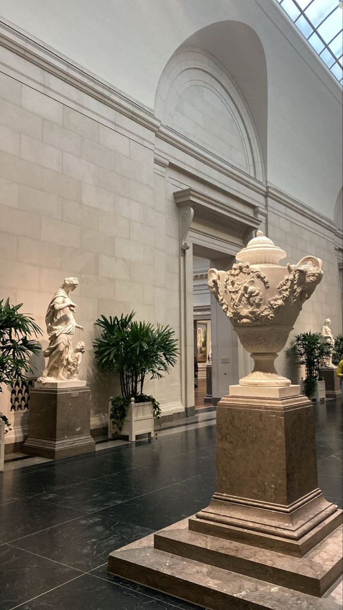 675x1200 Old money