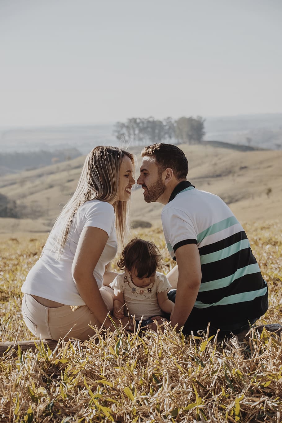 910x1365 Father baby 1080P, 2K, 4K, 5K HD