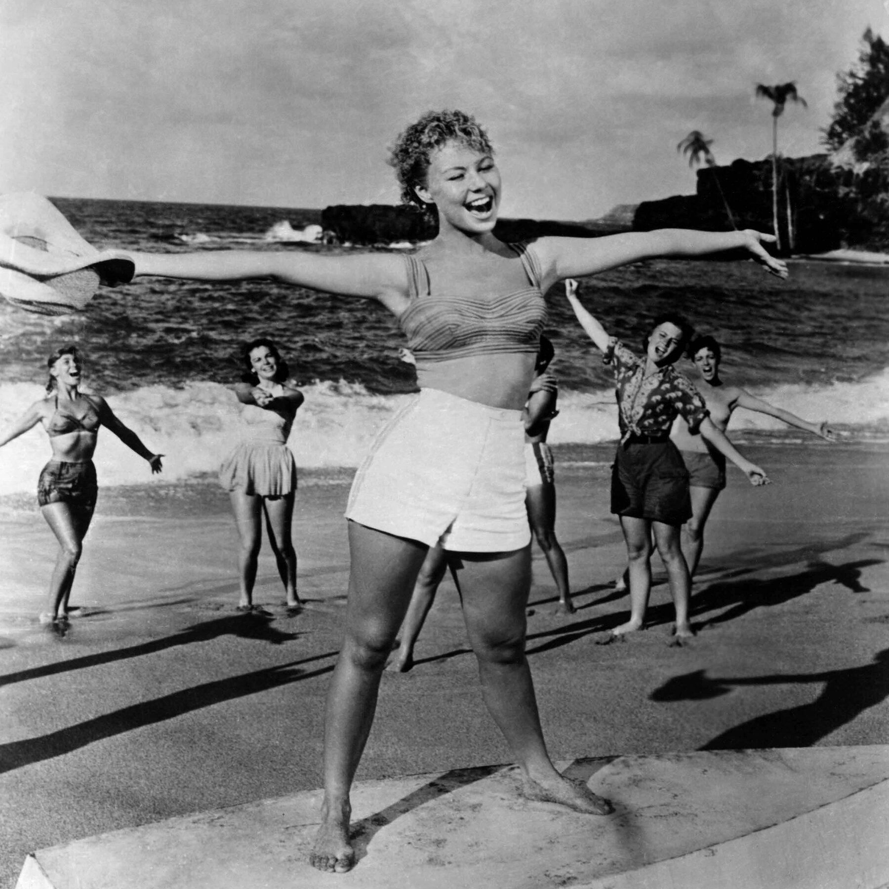 1800x1800 Mitzi Gaynor, Leading Lady of Movie