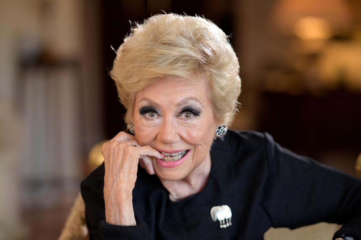 1200x800 Mitzi Gaynor, star of South Pacific