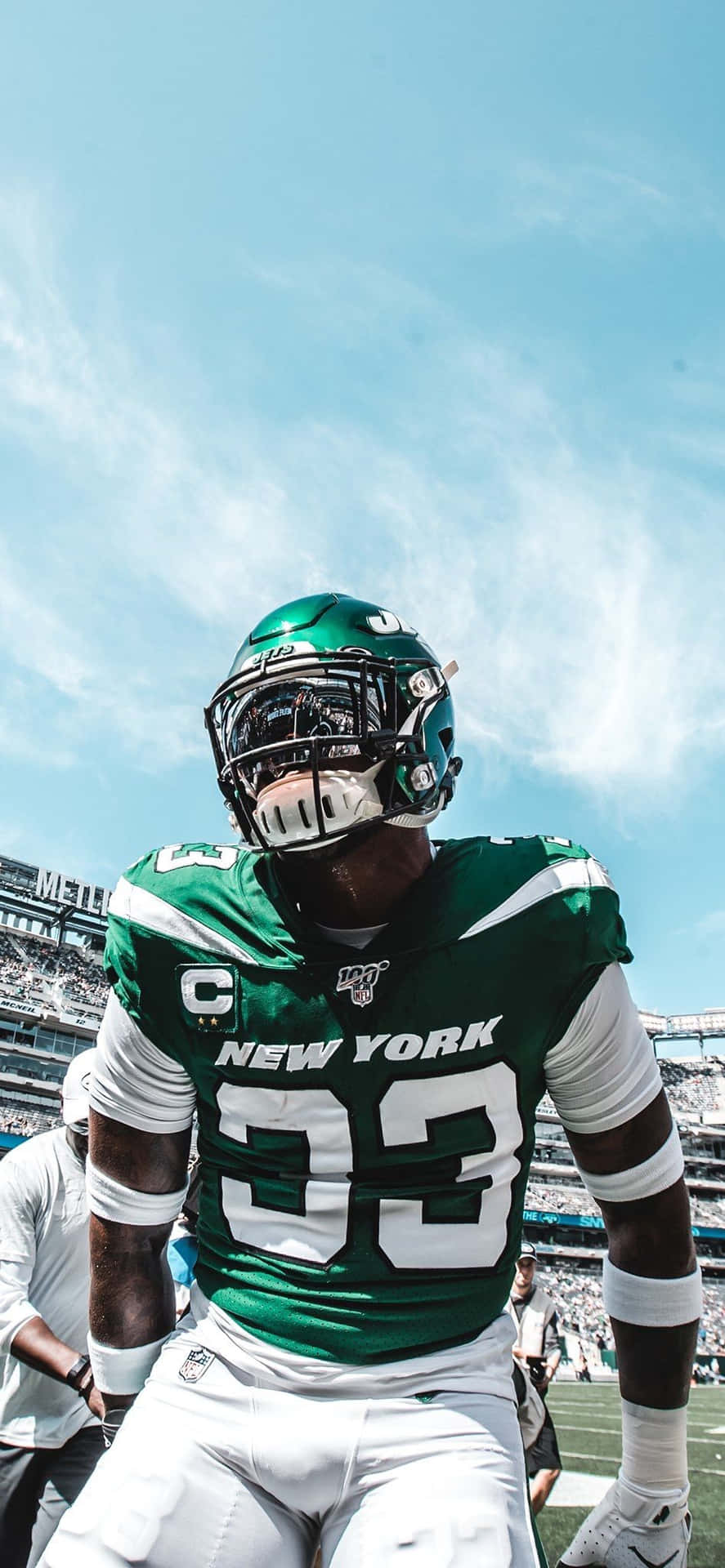 887x1920 Jets Player Jamal Adams Wallpaper