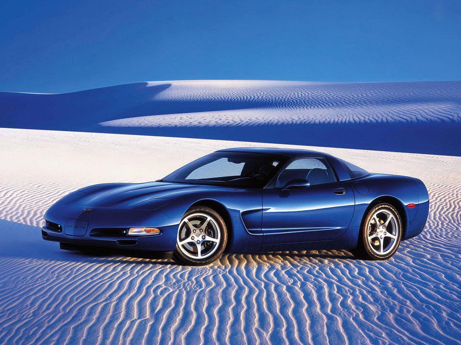 1600x1200 The blue car in the blue desert wallpaper and image