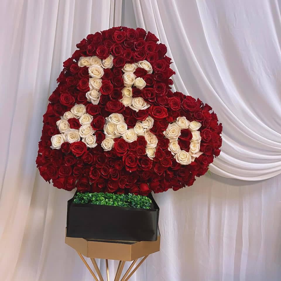 960x960 Seattle La Fortune Floral Design