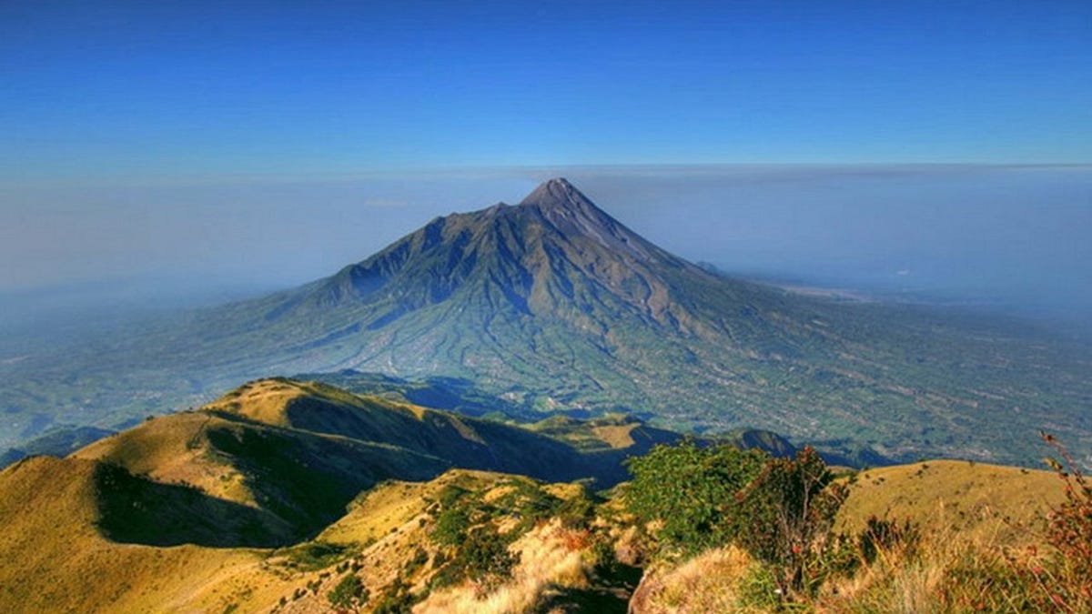 1200x675 Mount Merbabu
