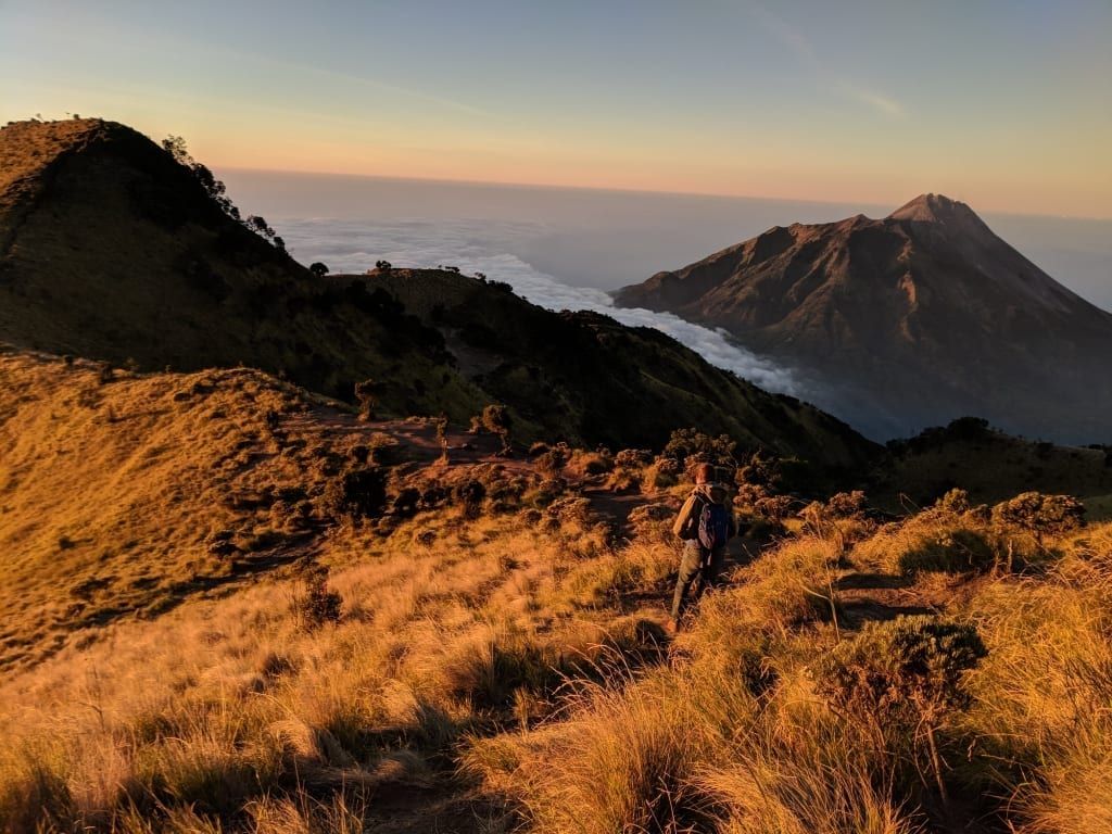 1024x768 Hike Up Merbabu Christina Helene