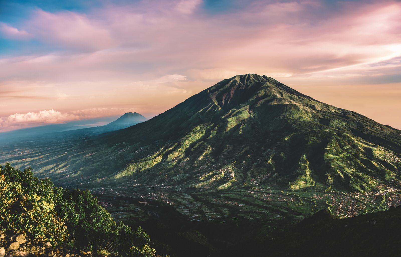 1600x1028 Mt. Merbabu (Gunung Merbabu)