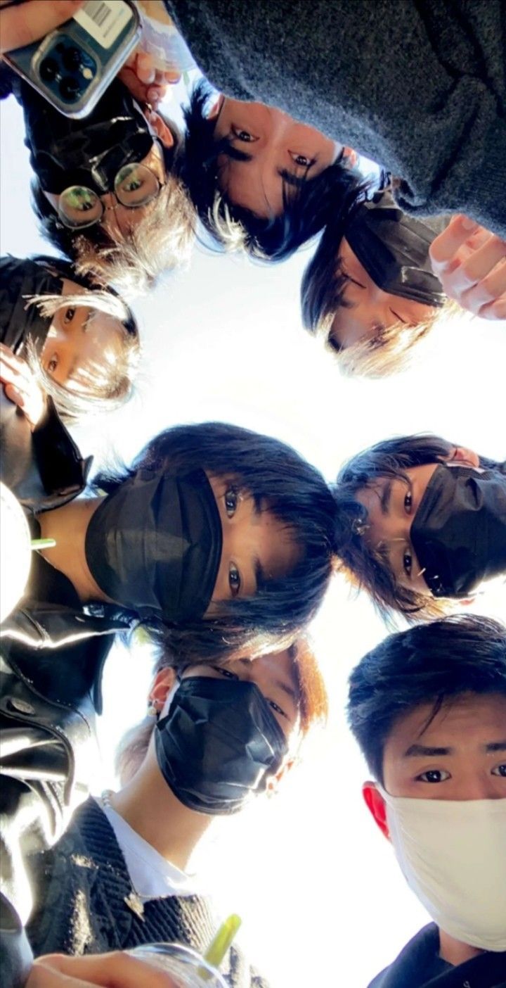 720x1404 North Star Boys Wallpaper