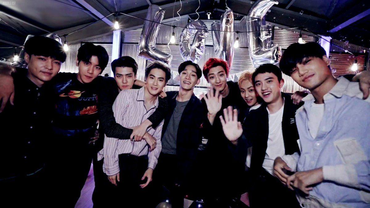 Exo Desktop Wallpapers Top Free Exo Desktop Backgrounds Wallpaperaccess