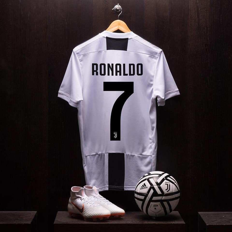 960x960 Ronaldo Jersey Wallpaper