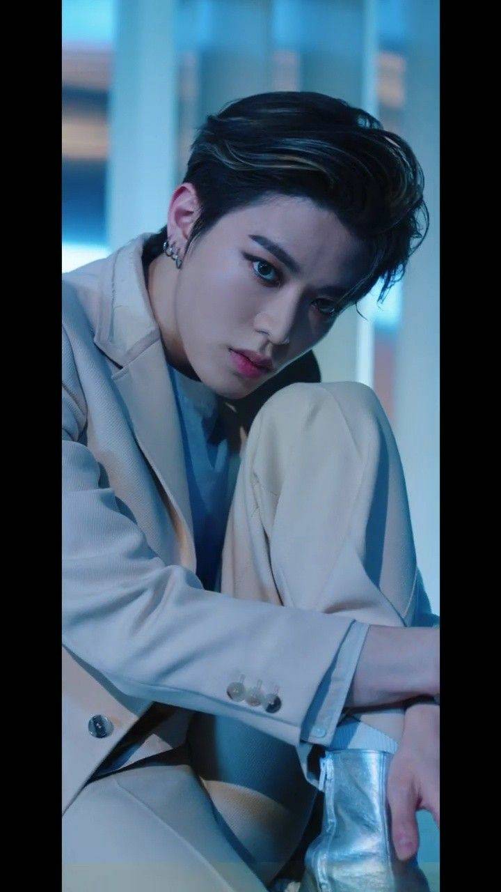 720x1280 Yuta Wakey Wakey Wallpaper