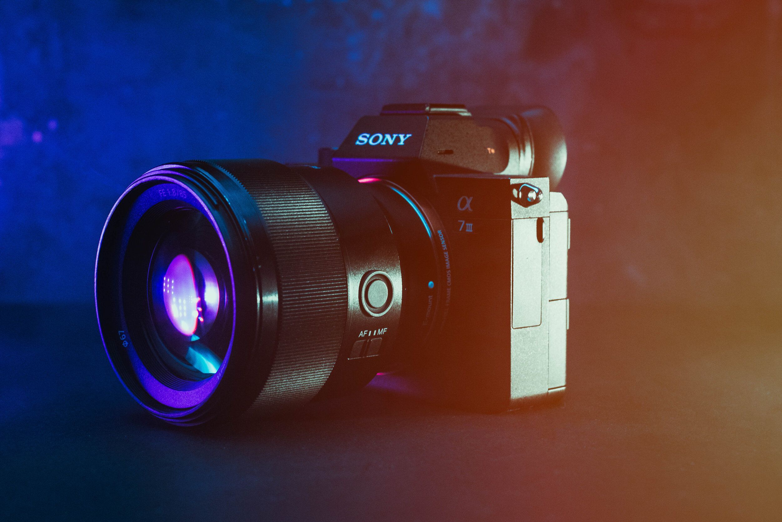 2500x1667 Sony A7iii Wallpaper
