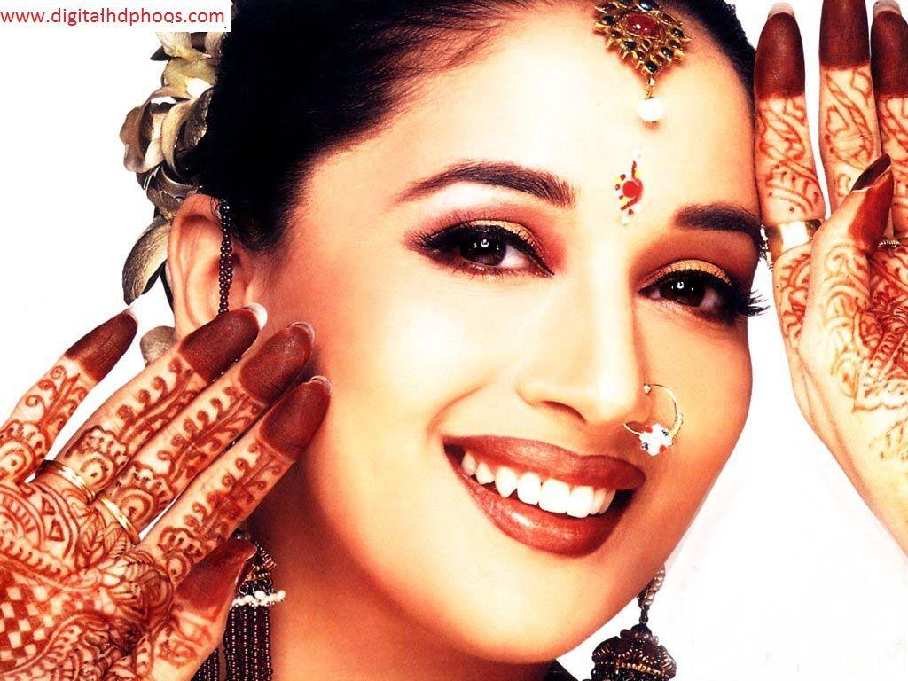 Madhuri Dixit Hd Wallpapers Top Free Madhuri Dixit Hd Backgrounds Wallpaperaccess