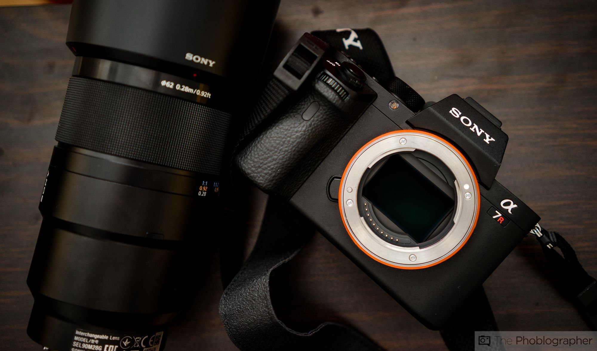 2000x1178 Cheap Photo: Sony A6000 $ A7R2 $1