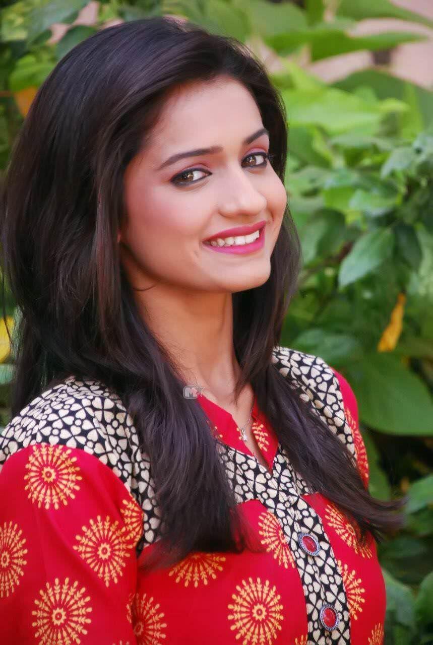 859x1280 Hruta Durgule HD Photo. Beautiful girl photo, Girl