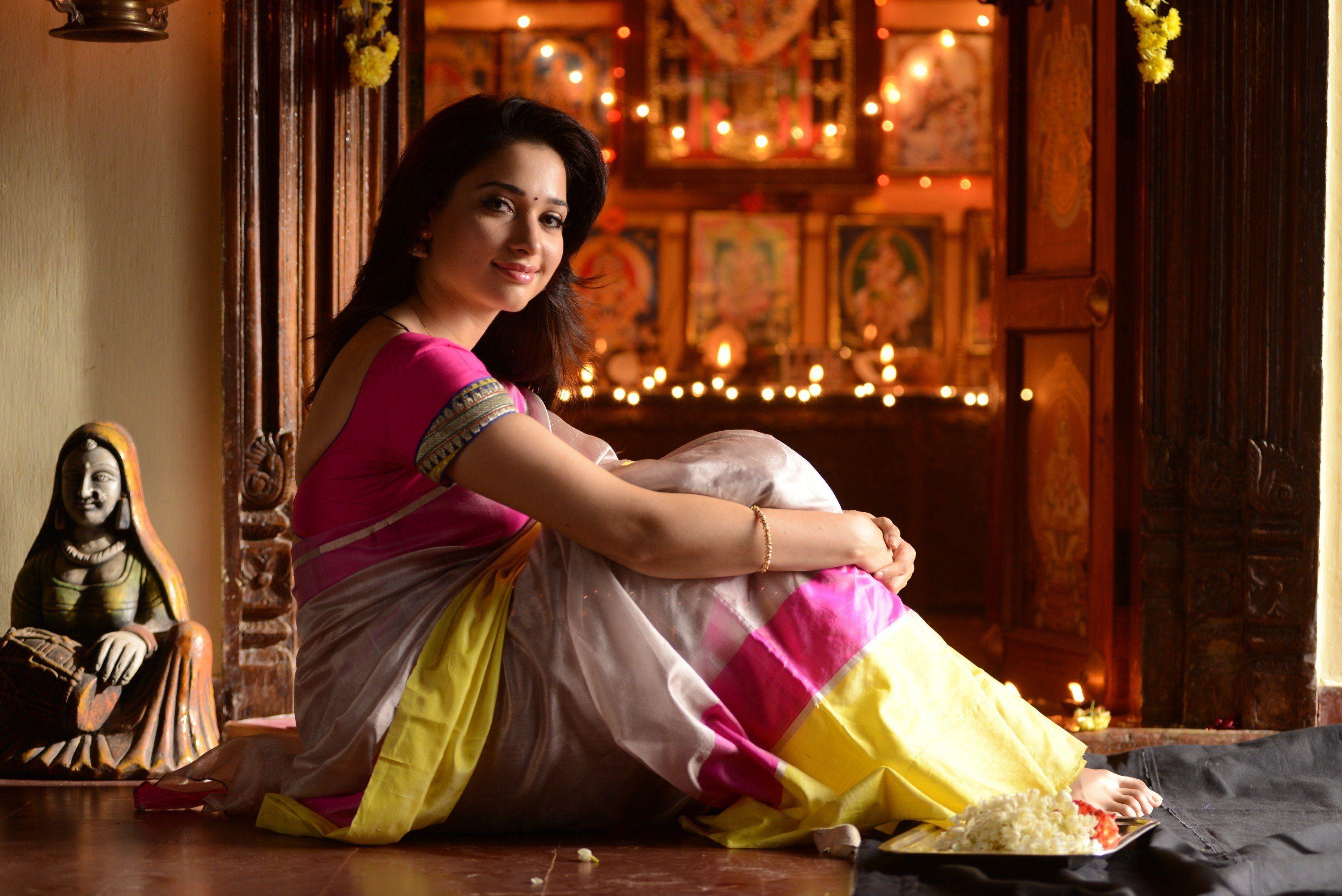 3000x2003 Tamanna Bhatia wallpaperx2003