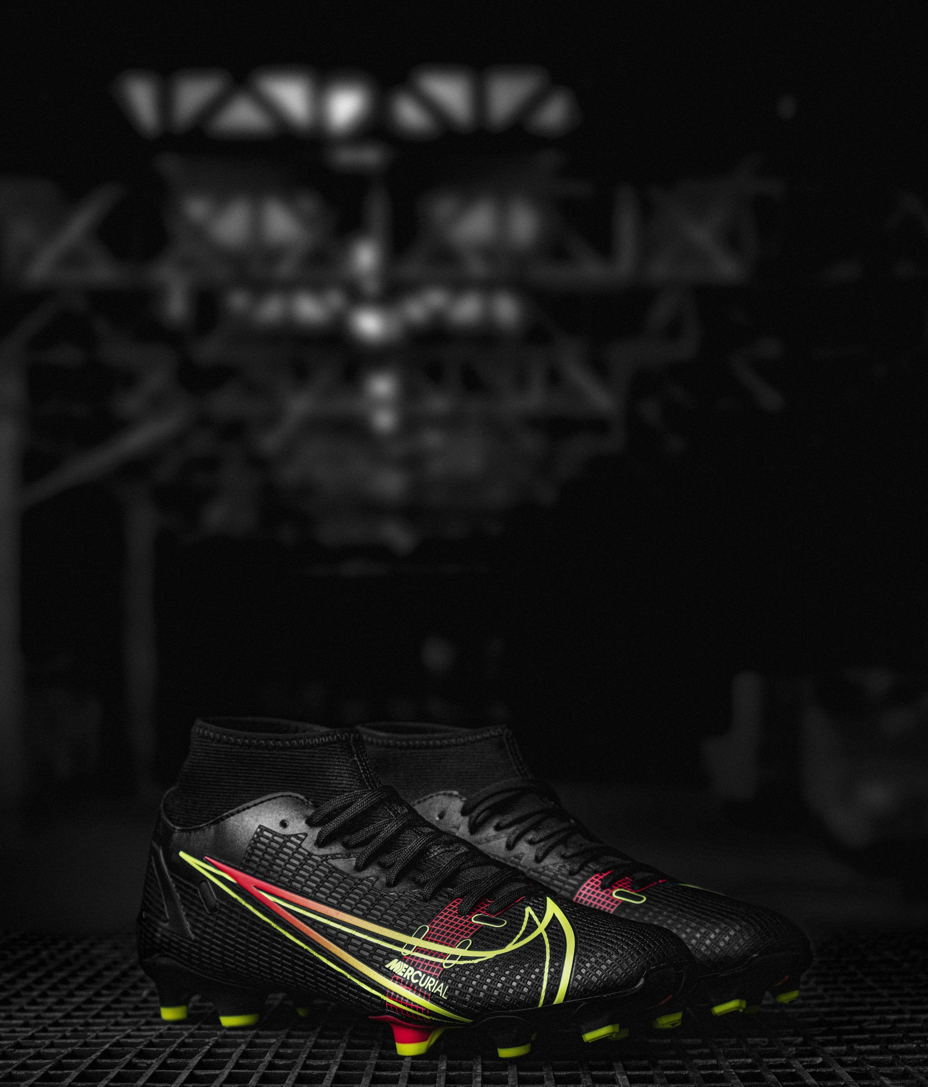 3000x3513 Nike Football Picture. Download Free