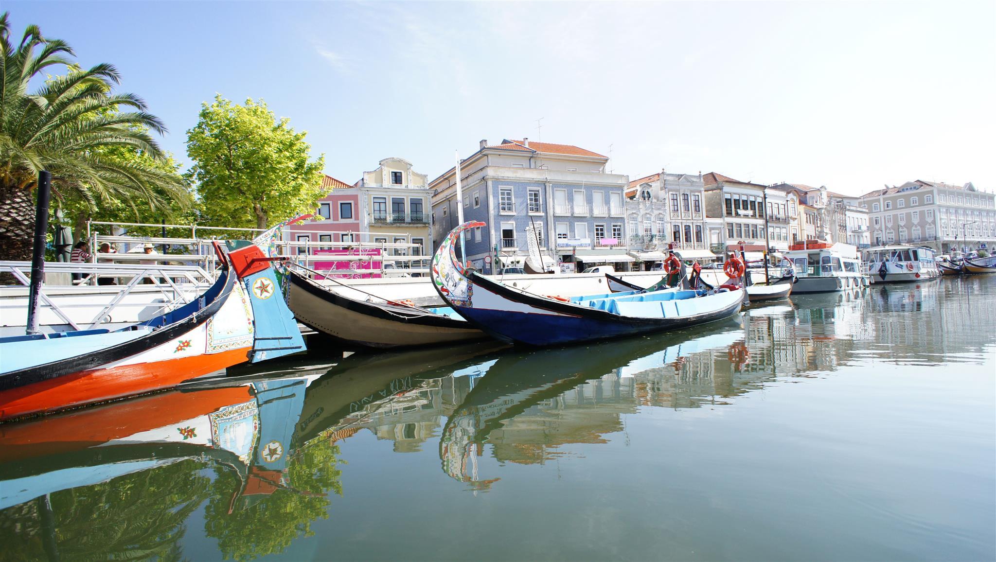 2048x1156 Hotel Apartments in Aveiro