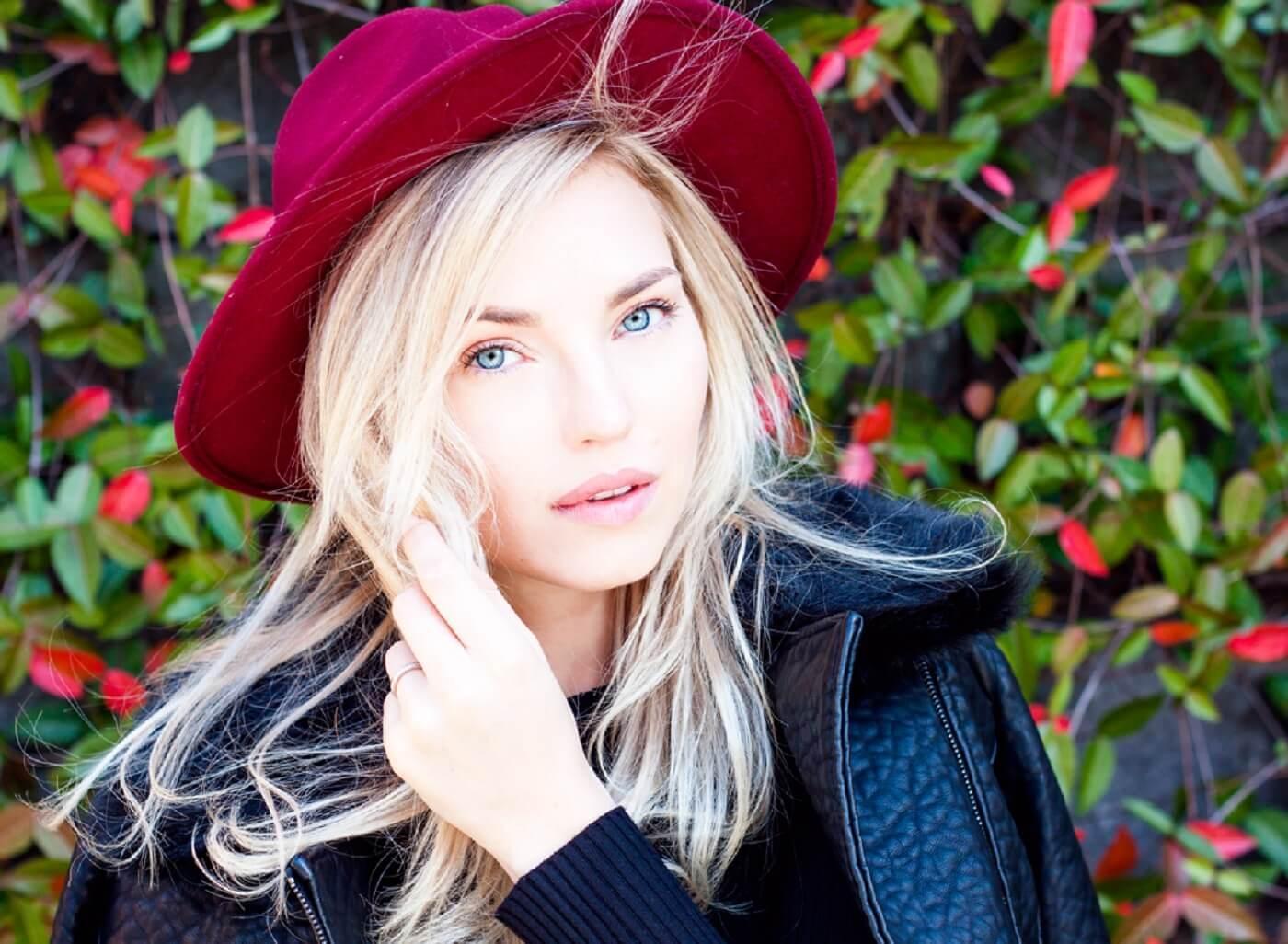 1400x1026 Swedish Girls Wallpaper for Android