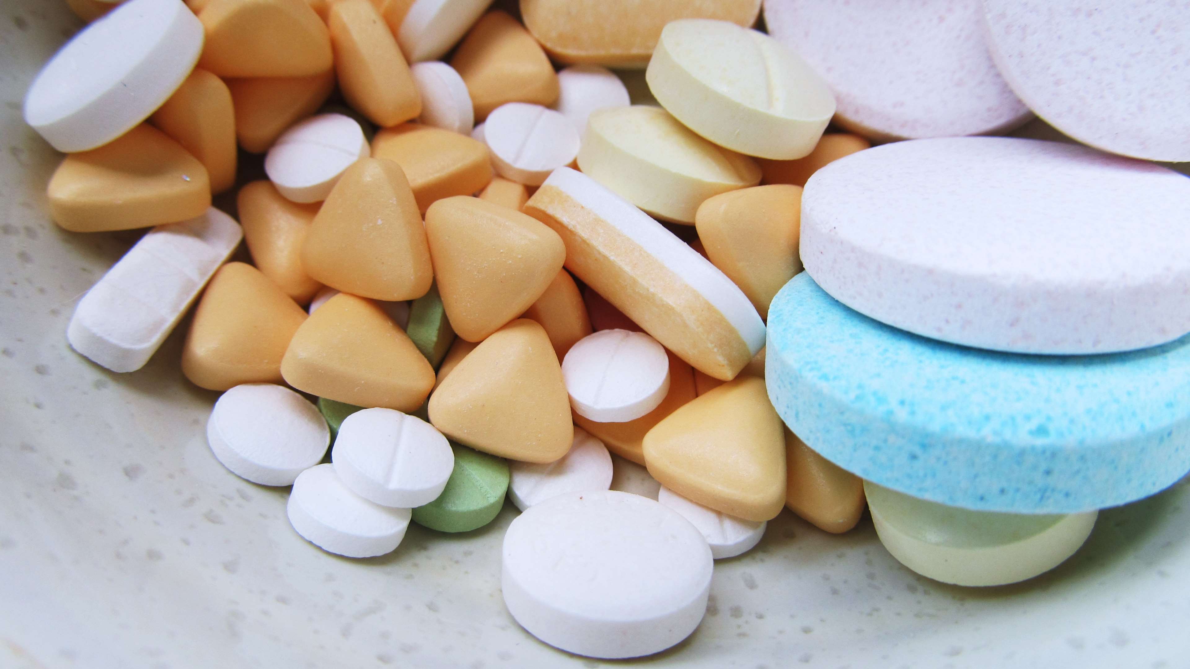 3840x2158 drugs, healthcare, medical, medicine, pills, tablets