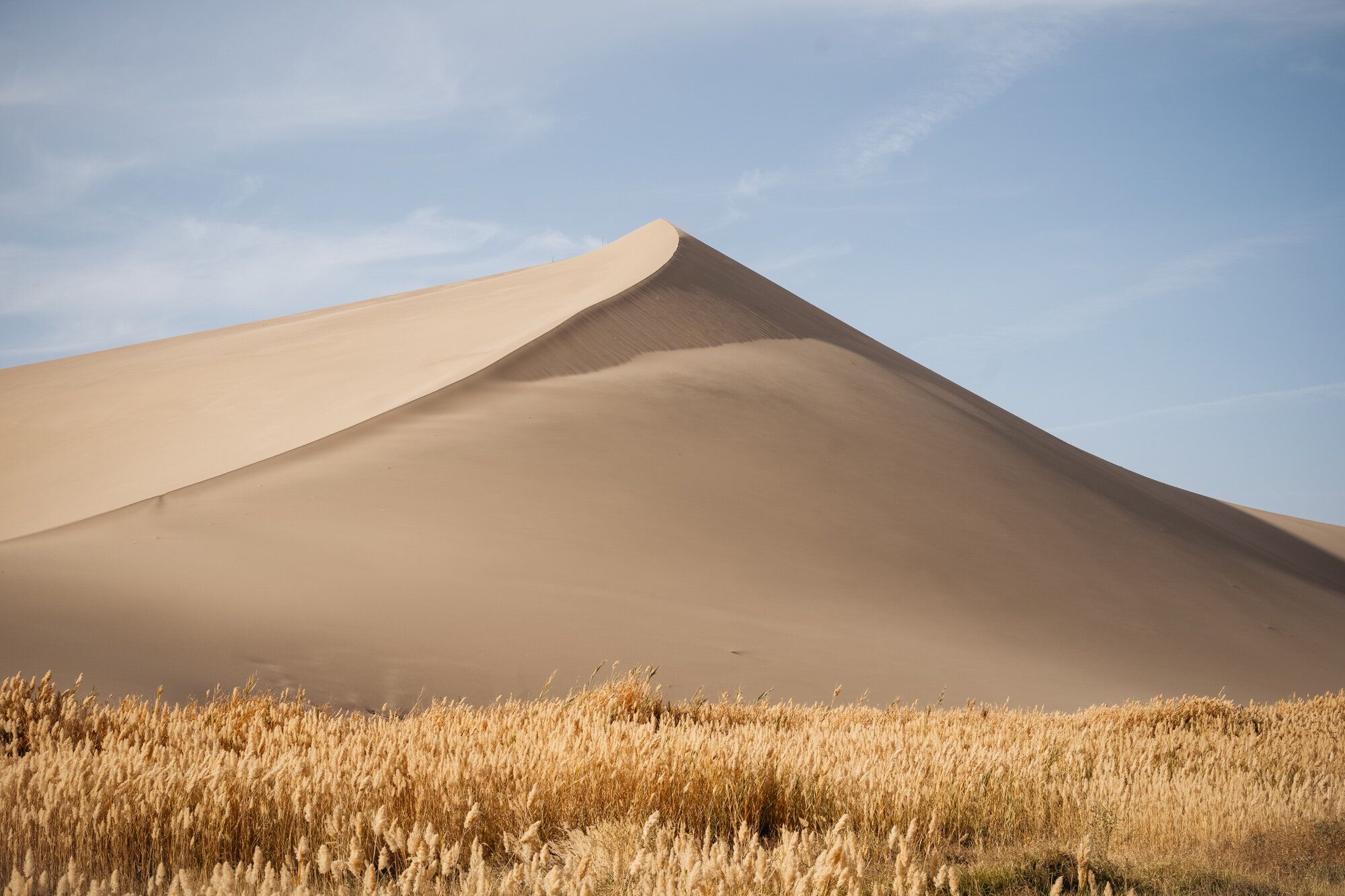2000x1333 The Gobi Desert at Dunhuang