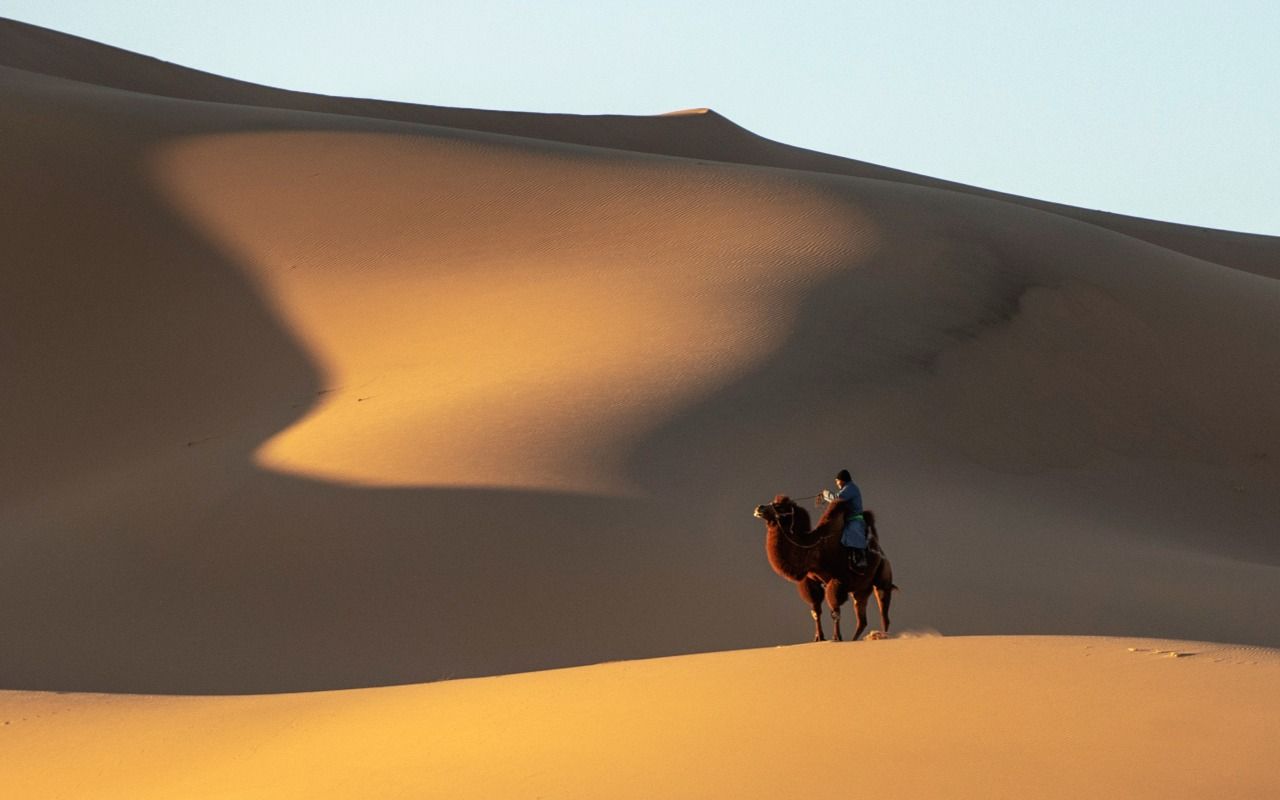 1280x800 The Gobi desert tour