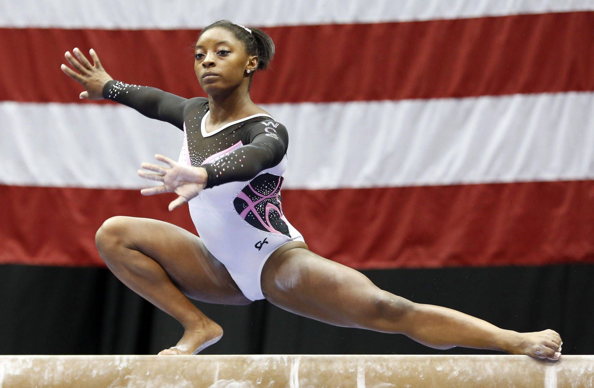 1920x1254 Download Simone Biles Balance Beam