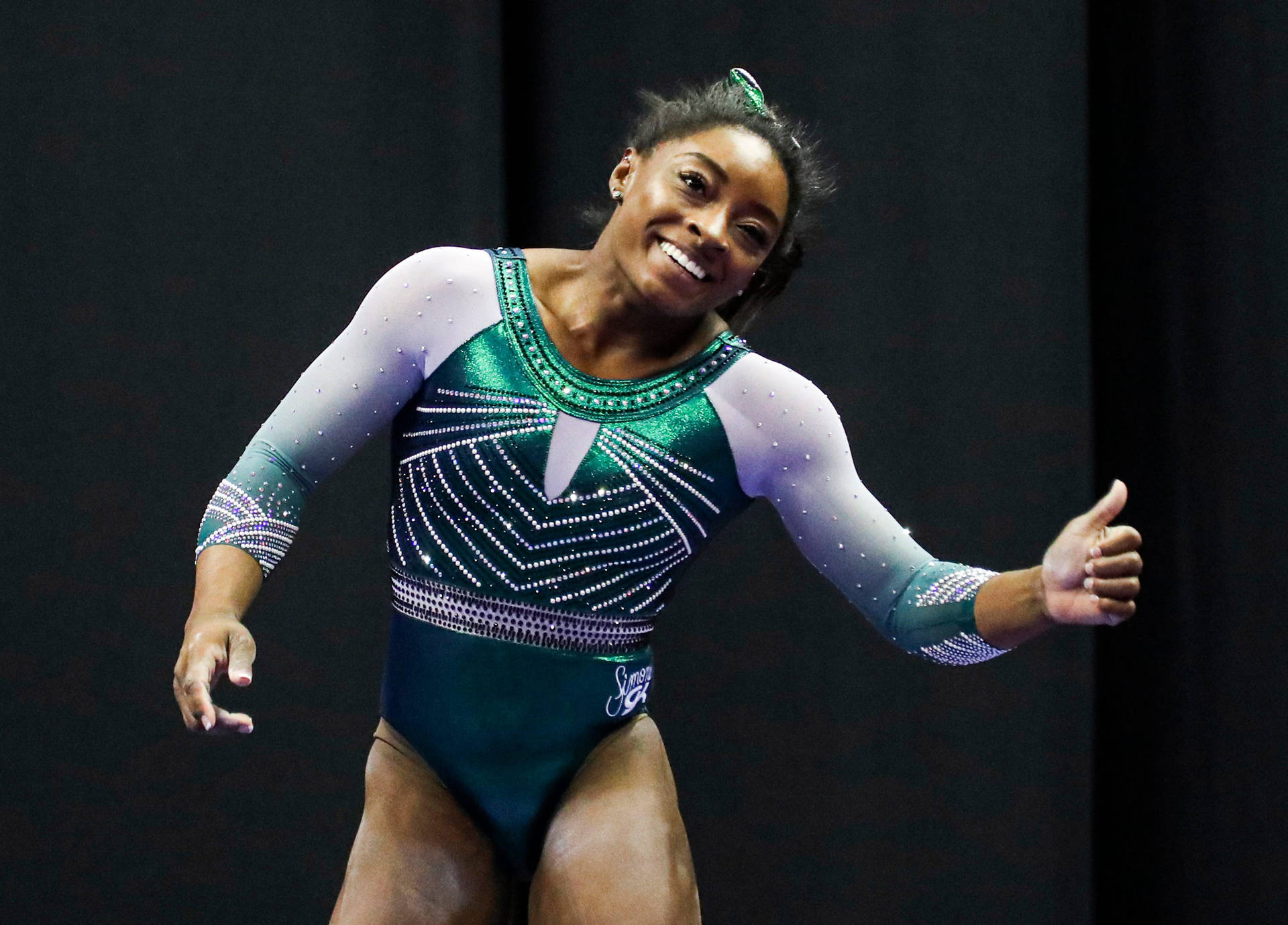 1920x1379 Simon Biles Wallpaper
