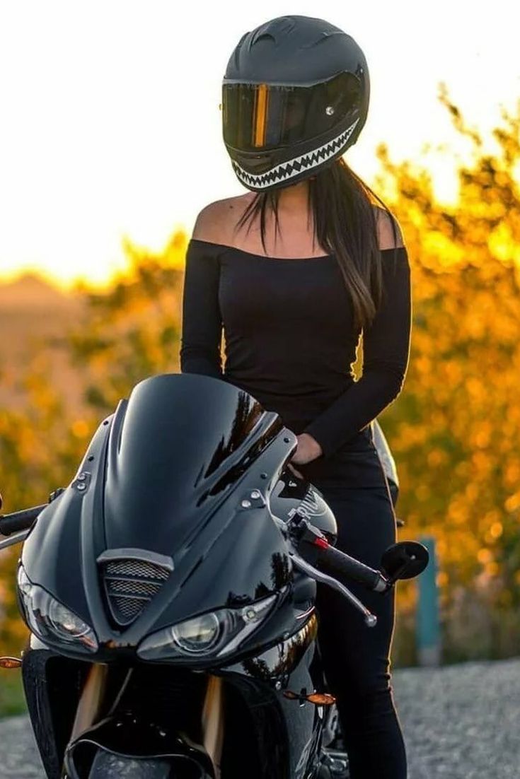 735x1102 Cool Motorcycle Helmet with Shark Teeth