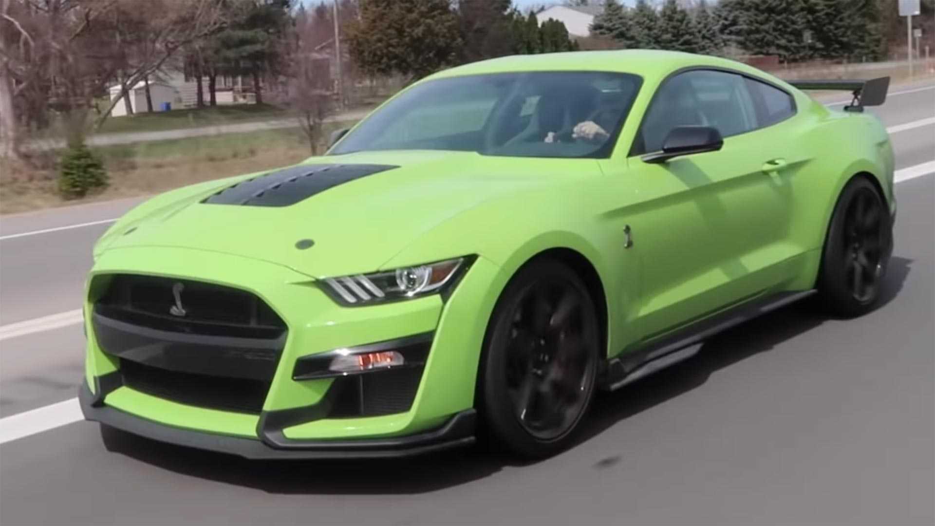 1920x1080 Green And Blue Ford Mustang Shelby GT500s Caught In Traffic