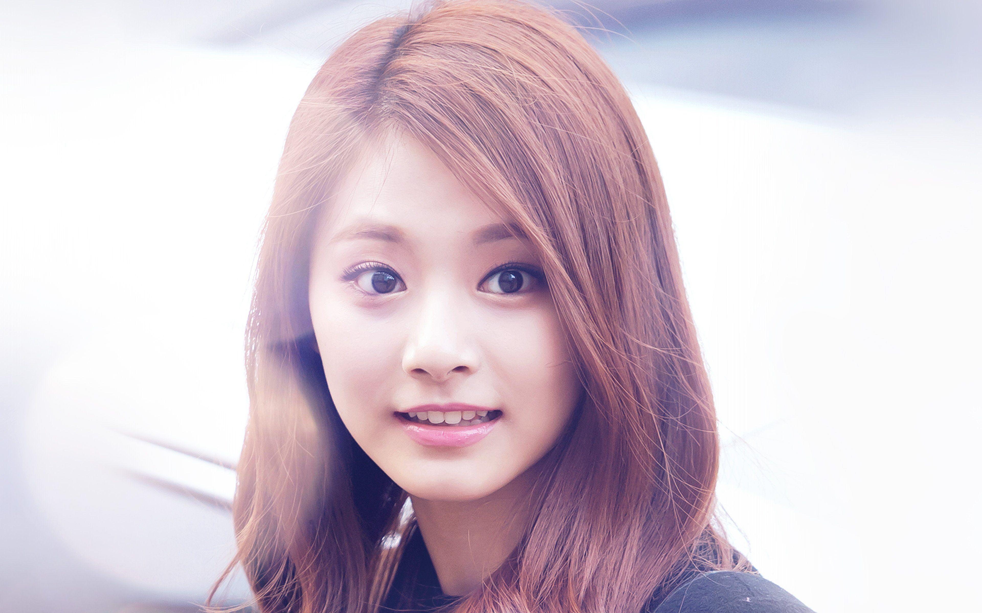 3840x2400 Tzuyu Twice Smile Cute Kpop Jyp Flare Wallpaper