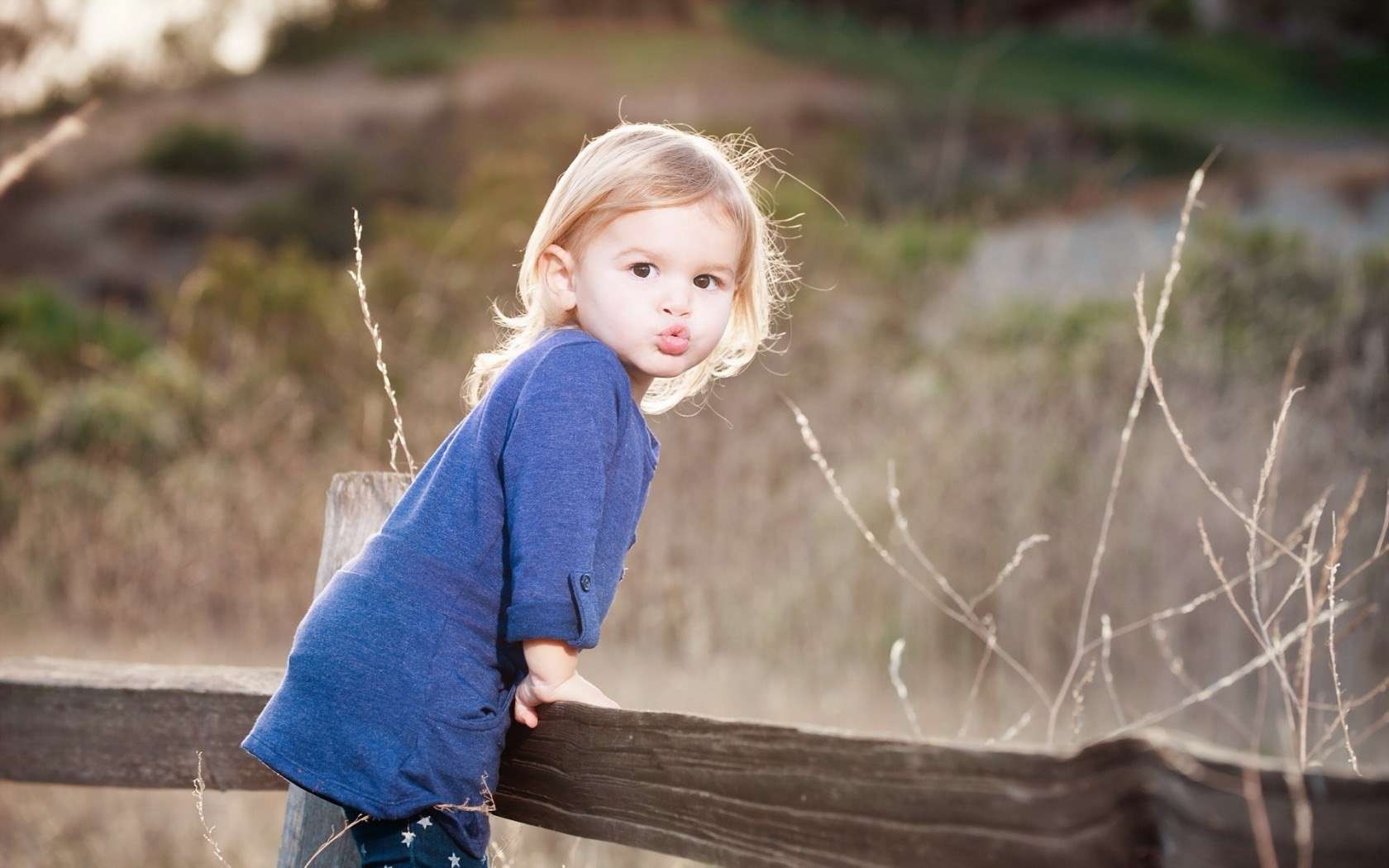 1680x1050 Cute Baby Girl Wallpaper